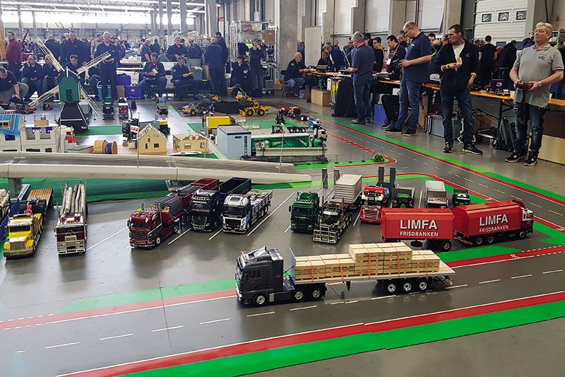 https://www.nztrucking.co.nz/wp-content/uploads/2023/06/NZ-Trucking-Magazine-Mini-Big-Rigs-Small-toys-for-big-boys-RC-trucks-on-a-track-are-always-a-crowd-puller.jpg